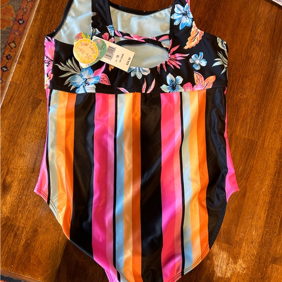 Girls swimsuit size 16 - Picture 2 of 4